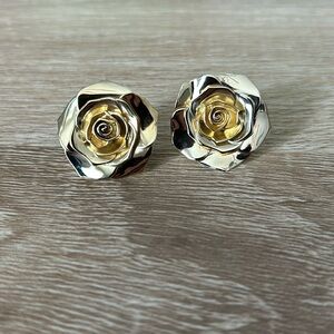 Bruna rose earrings